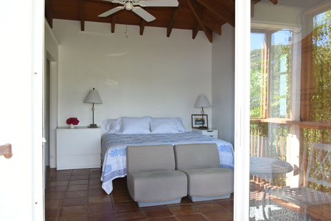 St. John Rental - cottage kitchenette